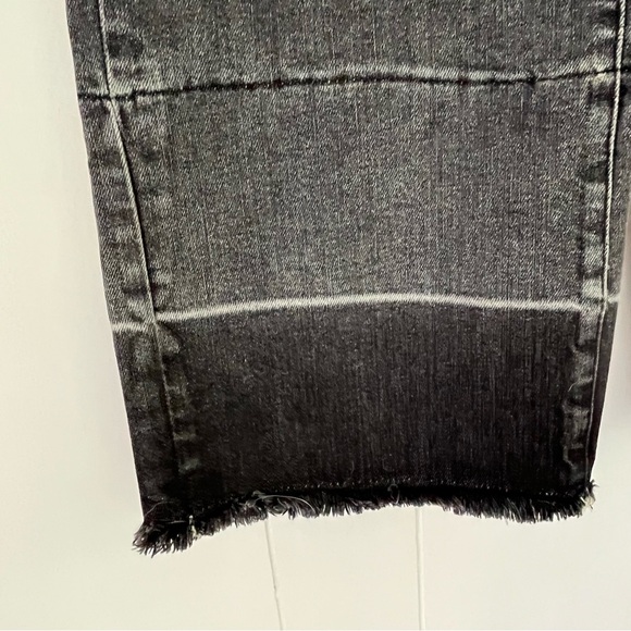 Judy Blue Knoxville High Rise Wide Leg Crop GrayBlack Jeans Released Hem JB88762 - Picture 12 of 15